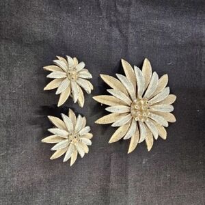 Vintage 1960 Emmons Malia Khan Designs Brooch and clip on Earrings